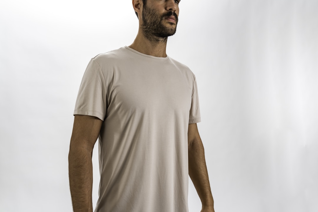Man wearing t-shirt confident outdoors